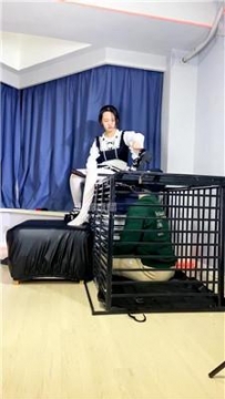 【调教视频】【酷伊】偷偷玩圈养狗 JS260219-7