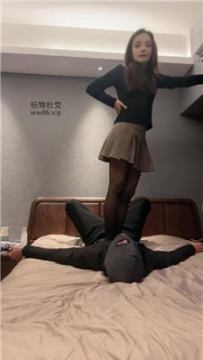 【调教视频】【Annaa】腿绞窒息/黑丝踩虐胯下辱 bf48673