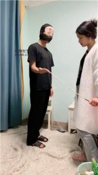 【调教视频】【小凤梨】体罚贱奴熬不住就藤条抽 JS241226-22