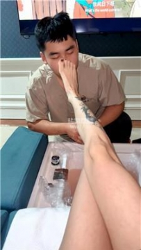 【调教视频】【水晶熊】足浴店当技师面按摩互动 bf60268