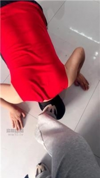 【调教视频】【贝拉】用圣水+原味白袜做食物 JS260210-11