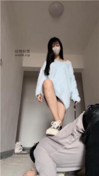 【调教视频】【茉狸】毛坯房休闲鞋玉足踩虐/喂口水 bf49133