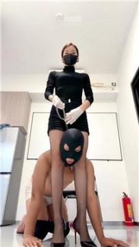 【调教视频】【多多】强制滴蜡-高跟黑丝碾压踩 JS260323-59