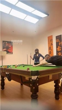 【调教视频】【伊晨】台球厅公开处刑奴才 JS250718-2