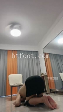 ZB10018 南月女神-家奴养成中37分钟