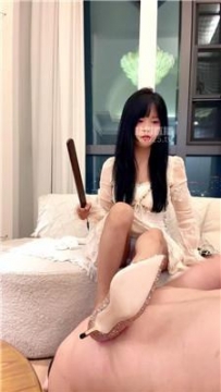 【调教视频】【绘嘉】可爱洛丽塔S玩虐废物奴 bf61576