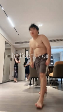 ZB10414 万万-家奴伺候的日常38分钟