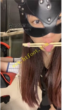 NNTL32378 橘子没熟】女奴首次喝自己尿43分钟
