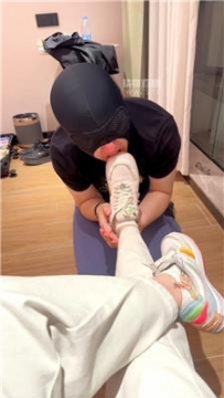 【调教视频】【可可公主】逛街一整天的鞋袜羞辱 JS260221-14