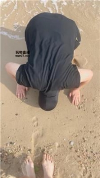 【调教视频】【沐沐】海边踩踏虐废物 JS250517-7