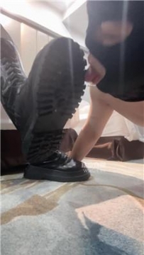 【调教视频】【黑兔】强制当奴毁容踩踏 JS251101-13