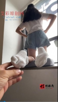 校尉原创-酒店tian吃学姐的原味脏棉袜.擦档.玉足清理！ YC-240821-7