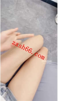 TLZB25965小郁-精神小妹白袜小皮鞋踩踏窒息33分