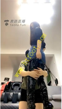 TL22412 十三姨】钢跟皮靴重度邢奴39分钟