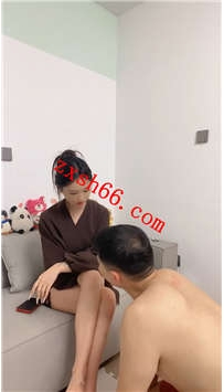 TLZB25587冰语-踩踏抽耳光强迫舔jio20分