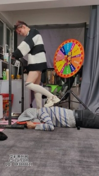 幸运大轮盘 运动鞋踩踏 （早期视频） YC-260328-3