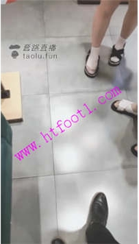 TL20928 虞姬的狗】嘴脱素人袜子闻素人鞋子59分钟