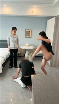 【调教视频】【西彤】双S-轮流暴力虐打【双视角版】 bf53287