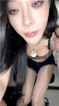 【调教视频】【莫吉托】纹身小妹喂口水场【完整版】 bf61130