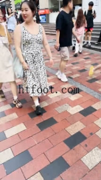 ZB9135 刘二狗】超美长裙女神羞涩调27分钟