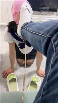 【调教视频】【宇王】母狗求闻舔白棉袜 JS251106-25