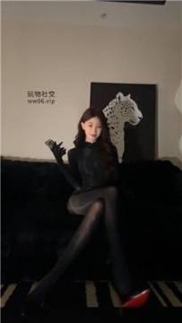 【调教视频】【04情侣主】车模女神S-高跟黑丝踩乳/骑马狂舔臭脚 bf48653
