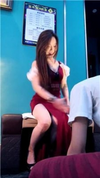 【调教视频】【双子】开发高端足浴技师小姐姐 bf61038