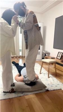 【调教视频】【尤黎】双S-吃白袜-暴虐抗揍狗 JS260330-22