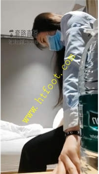 TL24226 御严】20岁嫩狗强制深喉舔鞋底舔内裤加口水43分钟