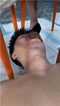 【调教视频】【麋鹿银儿】冰冰两天黄巾高跟鞭打暴踹耳光中完食 JS250629-19