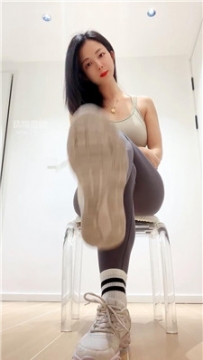 【第一视角】【伊柔】瑜伽课后调教贱狗    260327-22