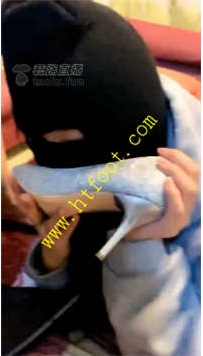 TL22603 安蔓】最新开发两个素人女神玩我34分钟