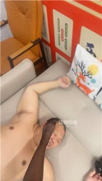 【调教视频】【助教群s】素人小姐姐-黑丝脚踩虐 JS250812-2