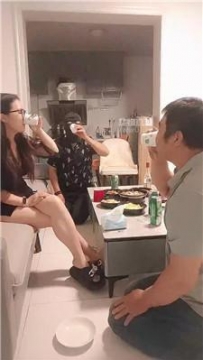 【调教视频】【刑狗】两条贱狗陪主人过中秋节【双视角版】 JS251007-12