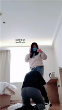 【调教视频】【拽拽】近距离皮鞋过膝袜虐家奴 JS241225-39