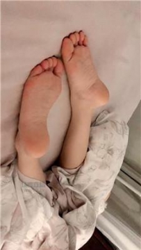 【调教视频】【可可美脚女王】近距离恋足舔 JS260210-8