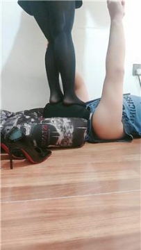 【调教视频】【熙童】近距离-喂拉丝浓痰口水场  JS251021-5