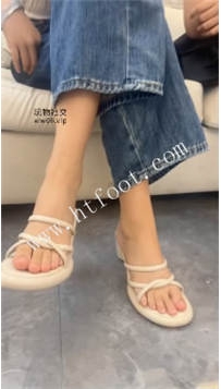 TL51520 白鹭】四个女王调教47分钟
