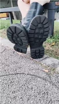 【调教视频】【乂乂】散步后车内气味辱 JS251114-5