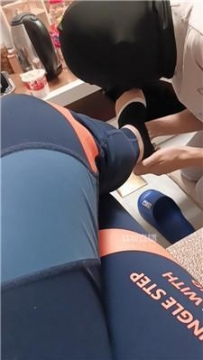 【调教视频】【路西法夫妻主】下跪舔吃臭脚丫 JS260304-16