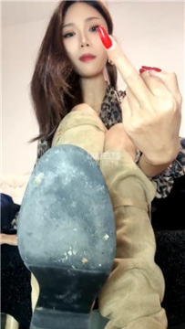 【第一视角】【万万】靴子白袜裸足    260116-26